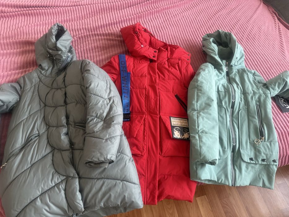Отдам куртки на девочку