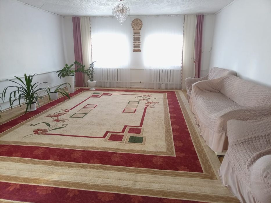 Жер үй сатылады.