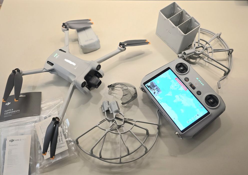 Drona DJI Mini 3 PRO, 48MP, 4K60 + Smart Controller
