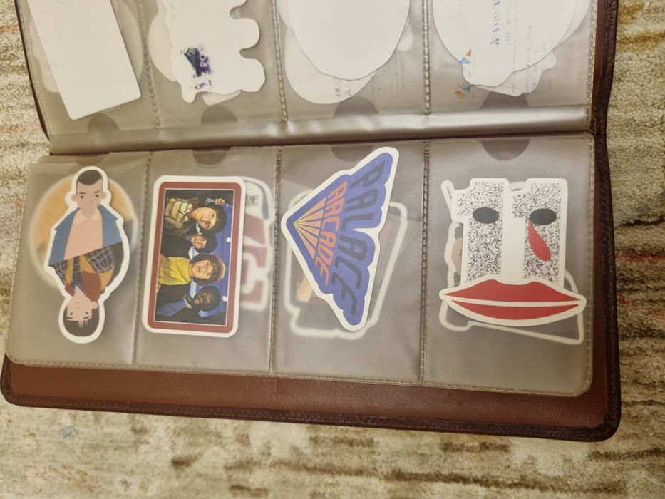 Наклейки Очень Странные дела