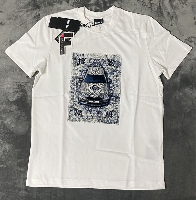Vand tricou nou de barbati Boss