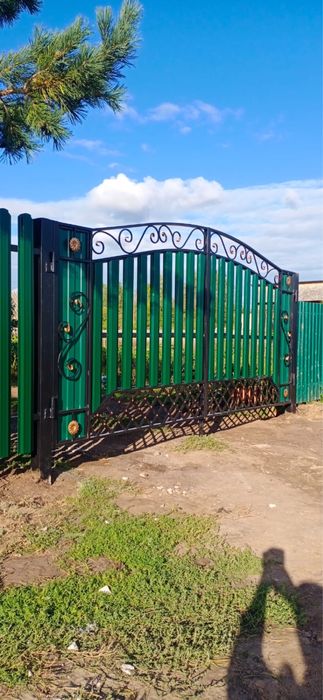 Ворота , заборы, качели, беседки