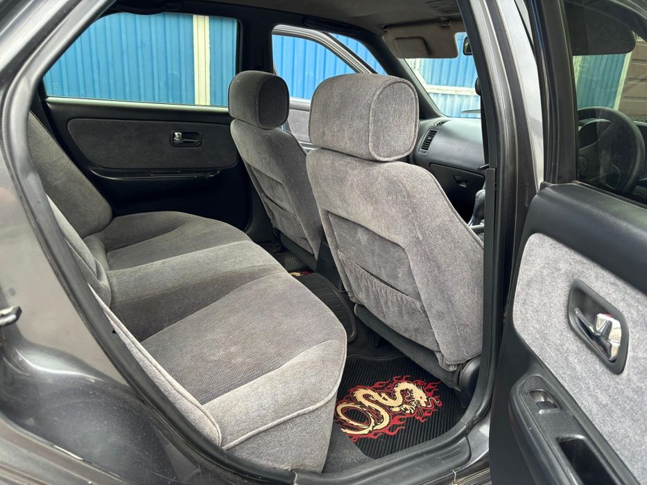 Салон skyline r33