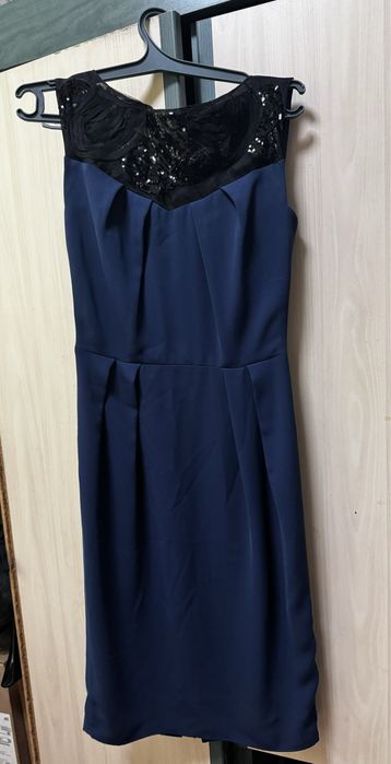 Одежда ( пальто и платья)