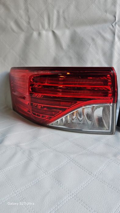 Фонарь на Авенсис Т27