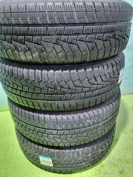 4 бр зимни 215/65/17 Hankook