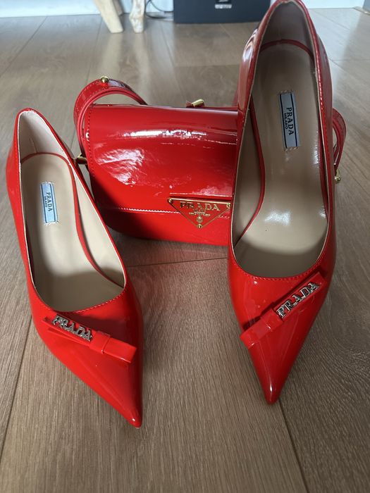 Pantofi prada 38
