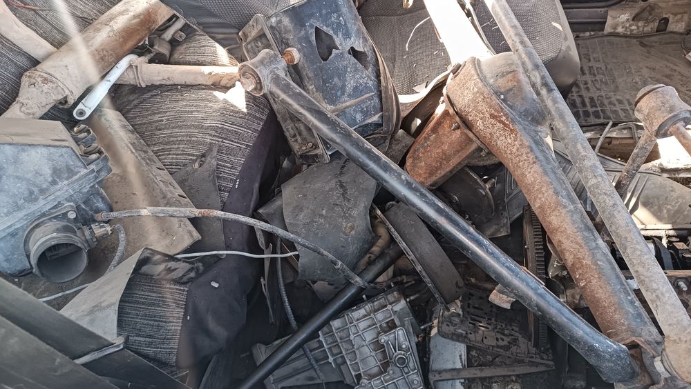 Нива разбор , на запчасти