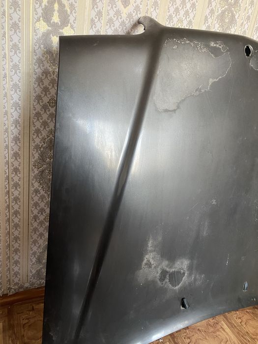 Продаю капот от Mercedes‑Benz E‑Class (W124)