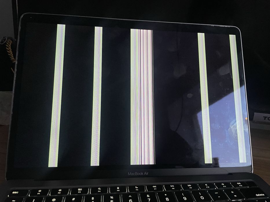 Macbook Air 13 A 2337 Model