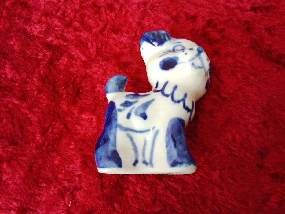 Вазочка , собачка ( статуэтка Гжель ) СССР