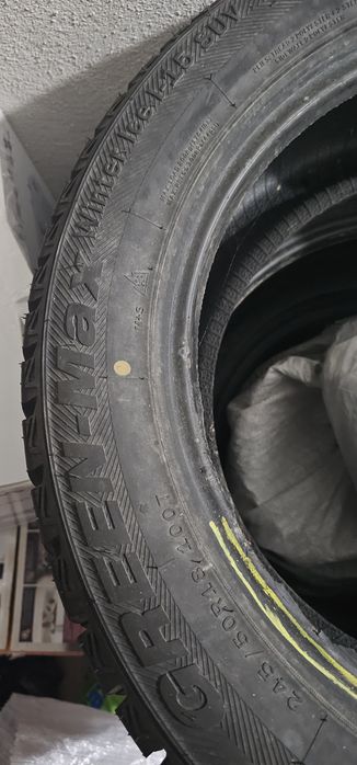 Гуми 245/50 R18, DOT 20, Зимни.
