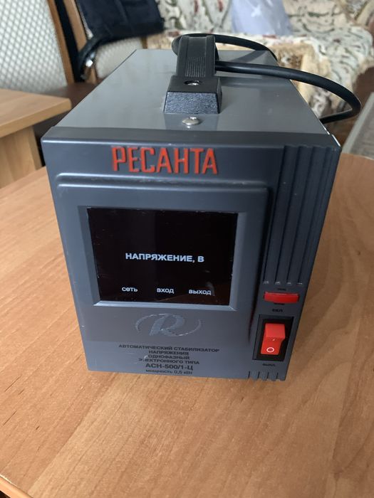 Продам автоматический стабилизатор напряжения марки-РЕСАНТА,однофазный