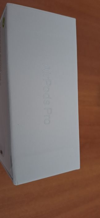 Vand airpods pro 2nd - noi sigilate - 650 lei usor negociabil