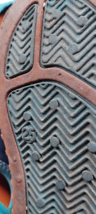 Детски обувки за момче номер 25 и за момиче 28