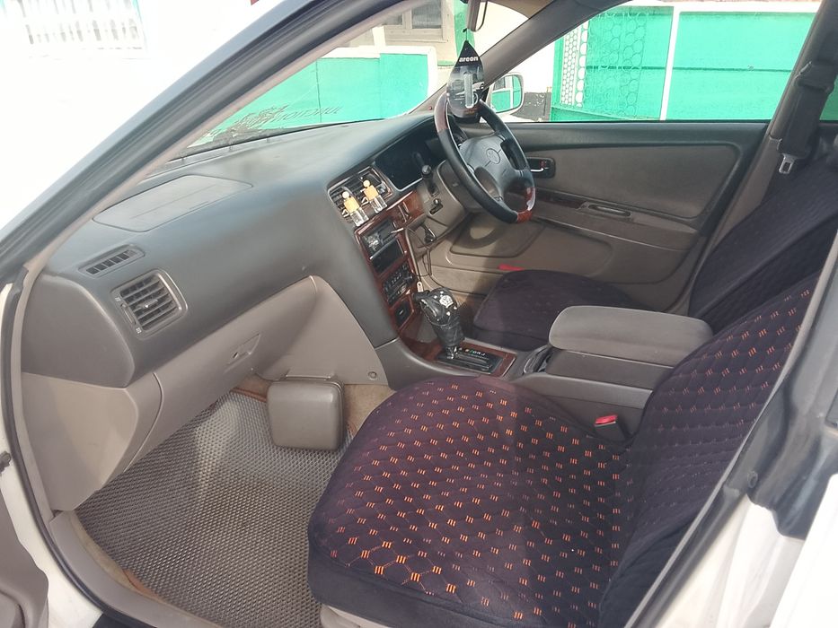 Toyota Mark 2 100