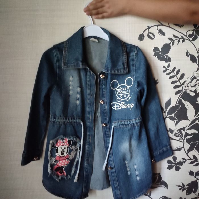 Продам джинсовку для девочки