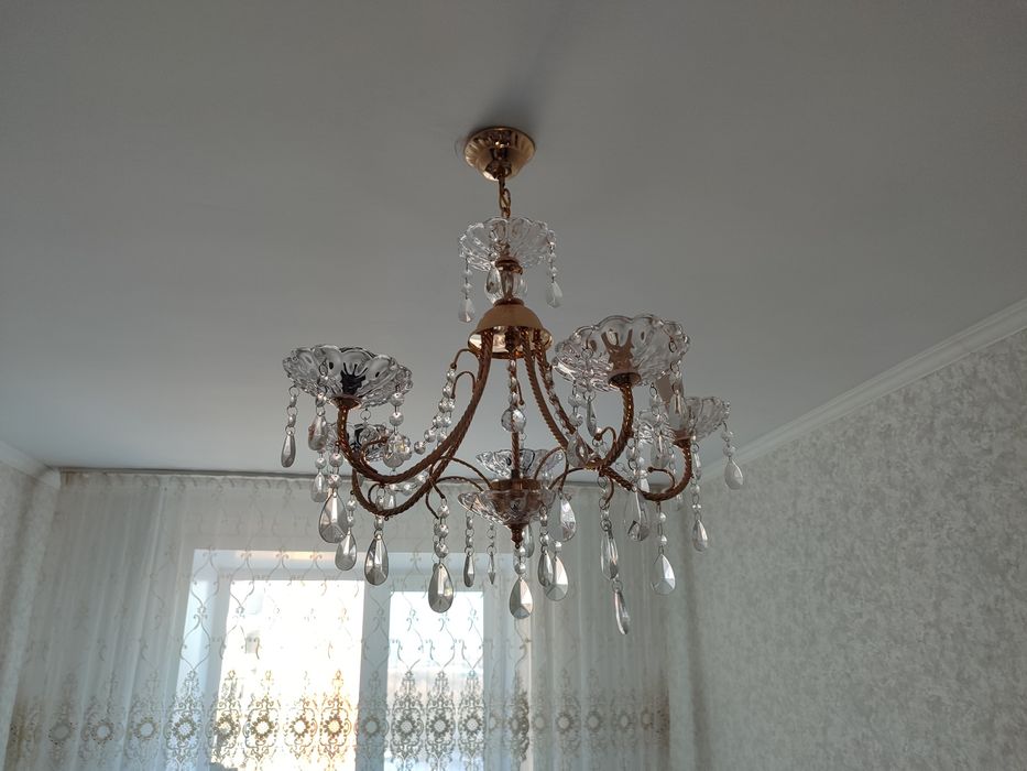 Люстра хрустальная