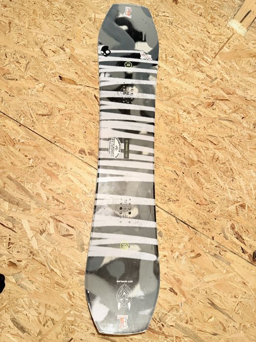 Placa snowboard Ride Twinpig 154