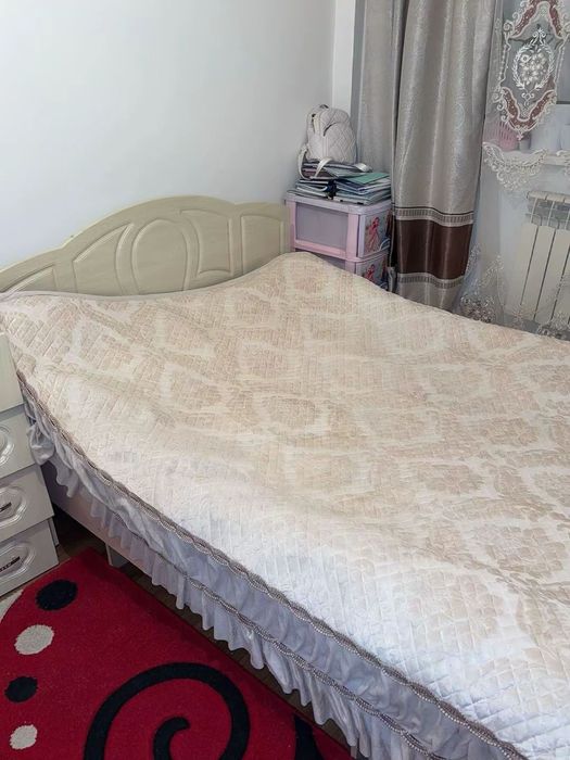 Продам спальный гарнитур