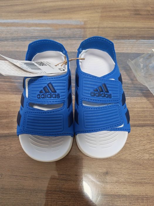 Детски сандали ADIDAS номер 26