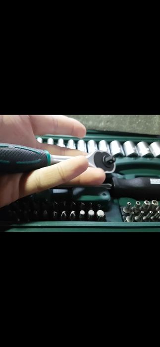 Комплект гаечни ключове 130  броя от хром-ванадиева стомана