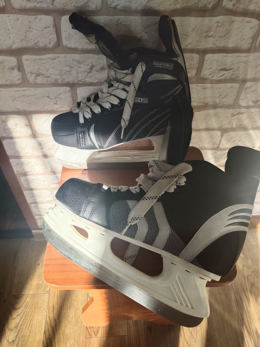 Продам новые коньки.