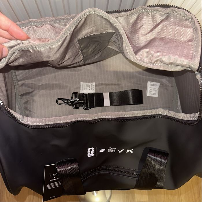 Geantă sport Vinga Baltimore Sporter personalizată Dove FIFA, nouă, nefolosită