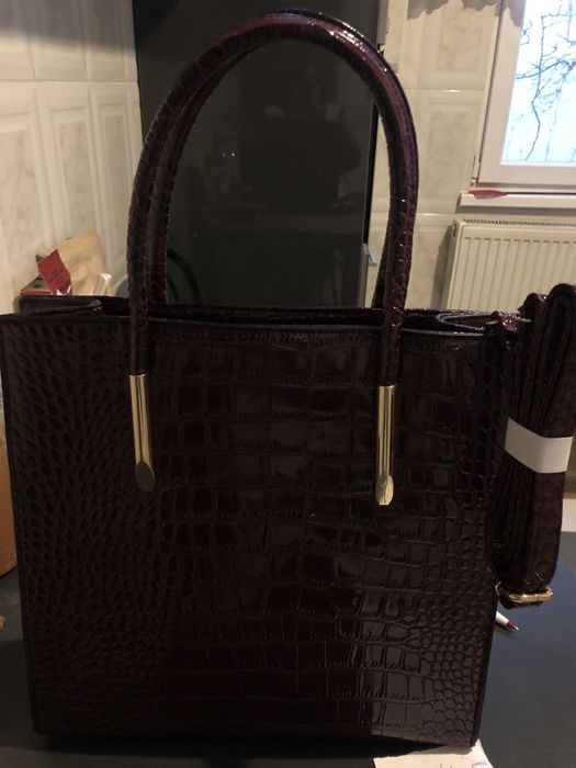 Geanta dama noua convenabil