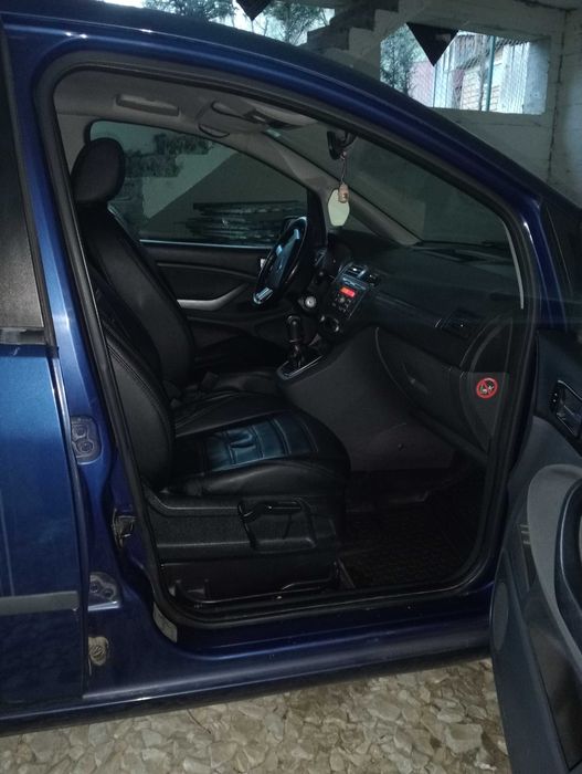 Ford Focus Cmax