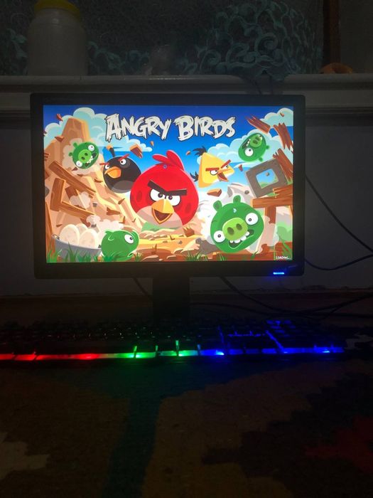 Kompyuter компютер