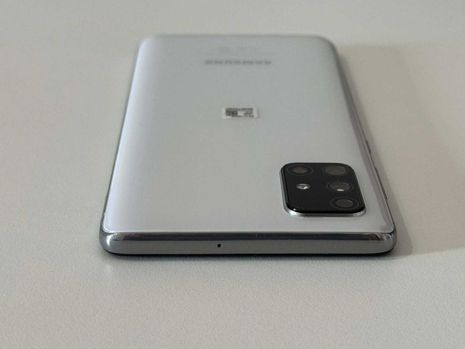 Бартер! Като НОВ! Samsung Galaxy A71 Prism Silver (Бял)