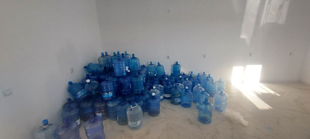 Продам бутылки 19л. Тара 19л11