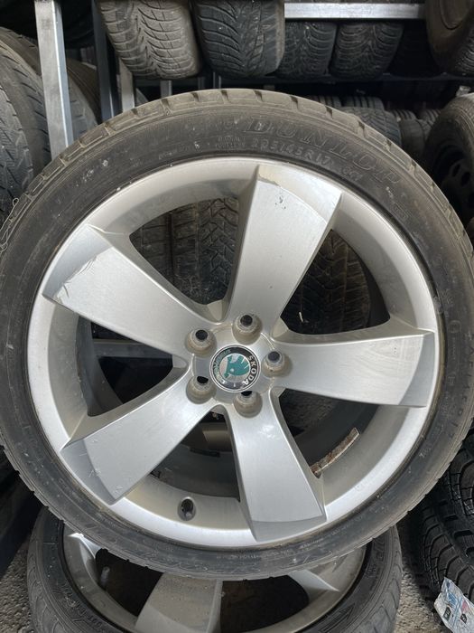 Jante aliaj R17 5x100 originale Skoda cu anvelope de vara
