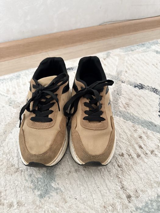 Продам кроссовки Kinetix