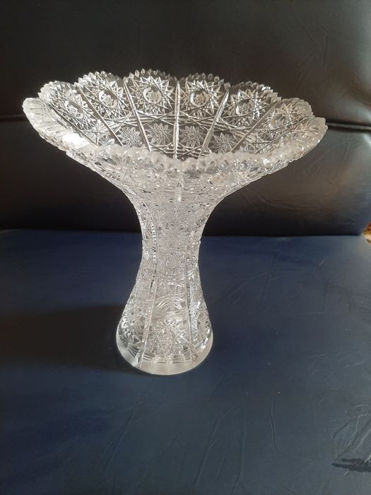 Хрустальные салатницы, вазы