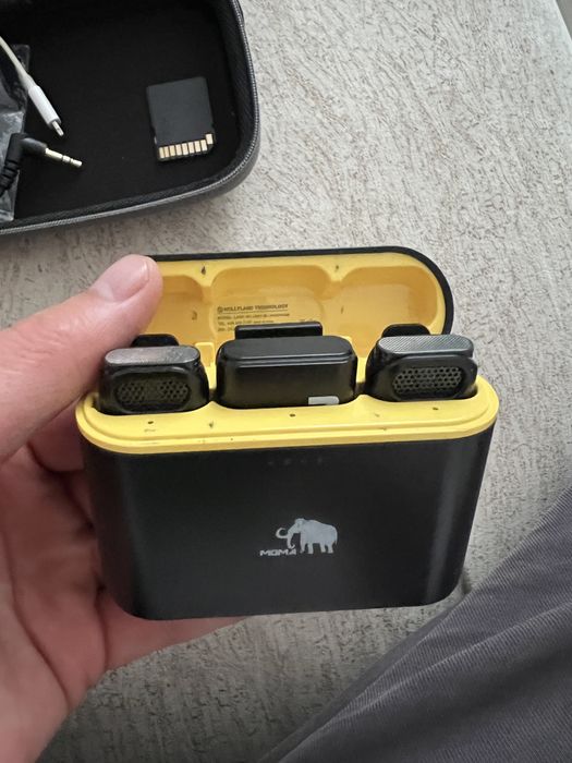 Продам Петлички компании Мома