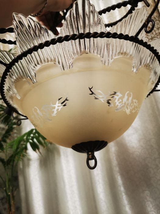 Шикарная люстра мощная