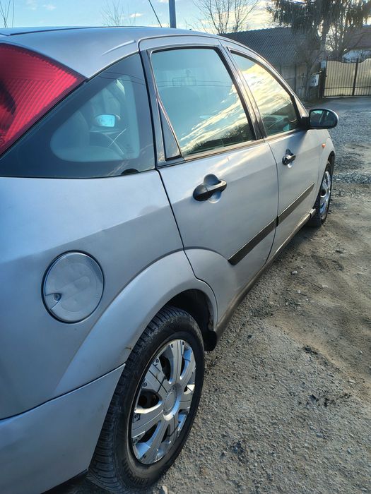 vand masina ford focus