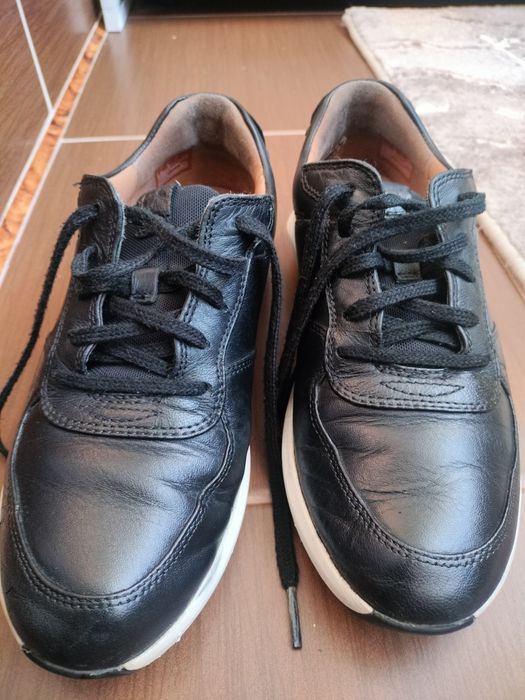 Clarks premium, piele naturală