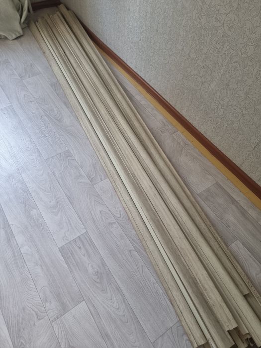 Плинтусы новые, продам