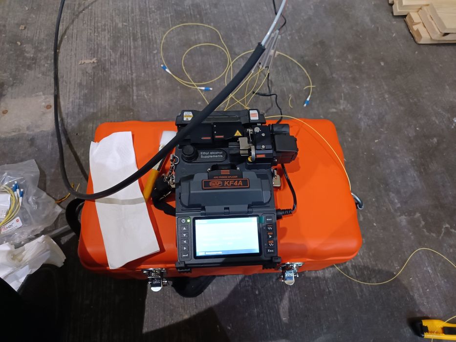 Переустановка ремонт ноутбуков и ПК пайка оптический волокно и камера