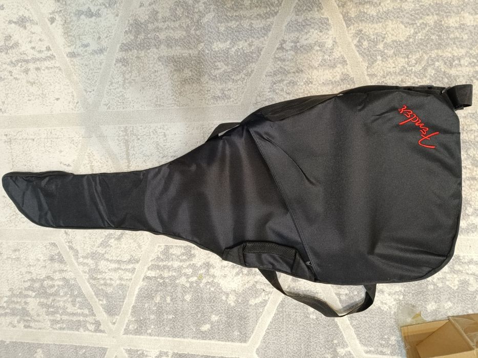 Продам электро гитару