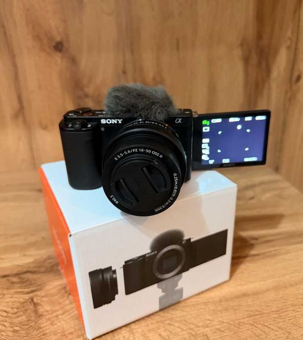 Sony Alpha ZV-E10 cu micorfon + trepied + Card 256 GB