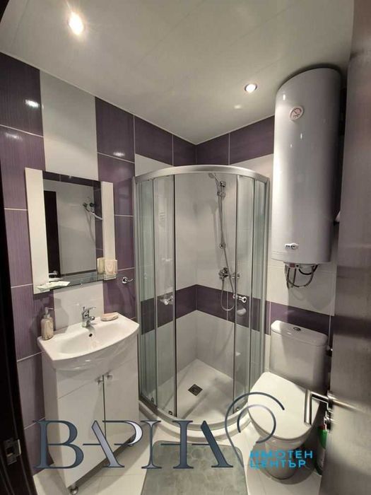 Дава се под наем Двустаен апартамент в Варна, Център - 65 кв.м за 714 € - Снимка #8