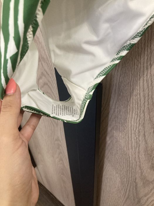 Цял бански  HM