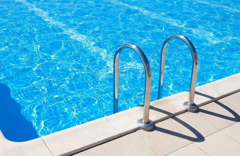 Umplere piscine transport apa rece/calda non stop