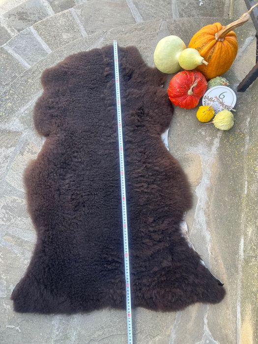 Агнешки кожи в различни разцветки