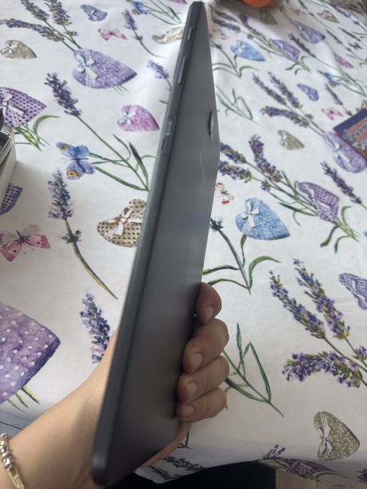 Samsung galaxy tab A SM-T580