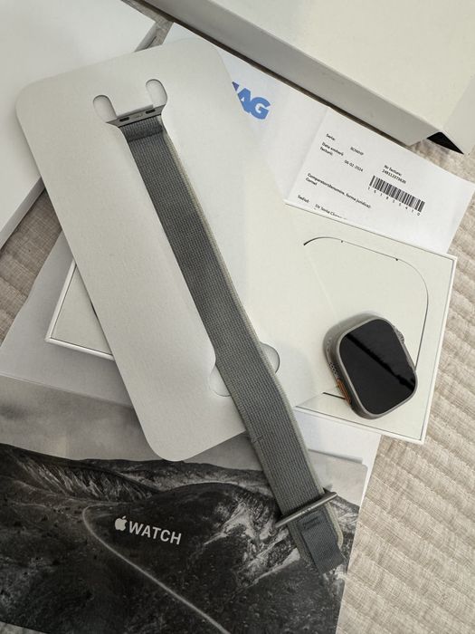 Apple watch ultra 2 , GPS, Cellular , titanium 49 mm ,